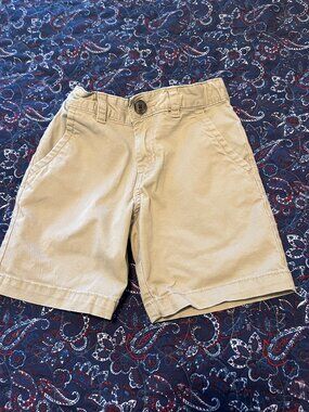 Cat & jack boy shorts size 5